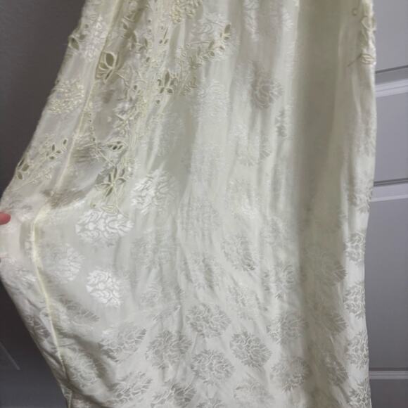 Out From Under Robyn Eyelet Maxi Slip Dress XS Yellow Ethereal Embroidered - Picture 9 of 13